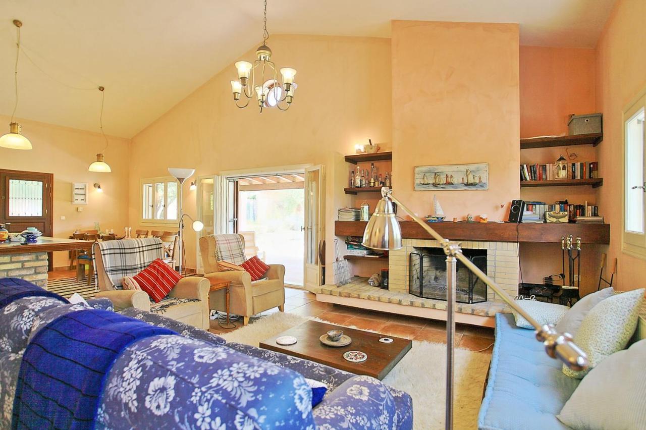 Villa Kleopatra Poulades Ngoại thất bức ảnh