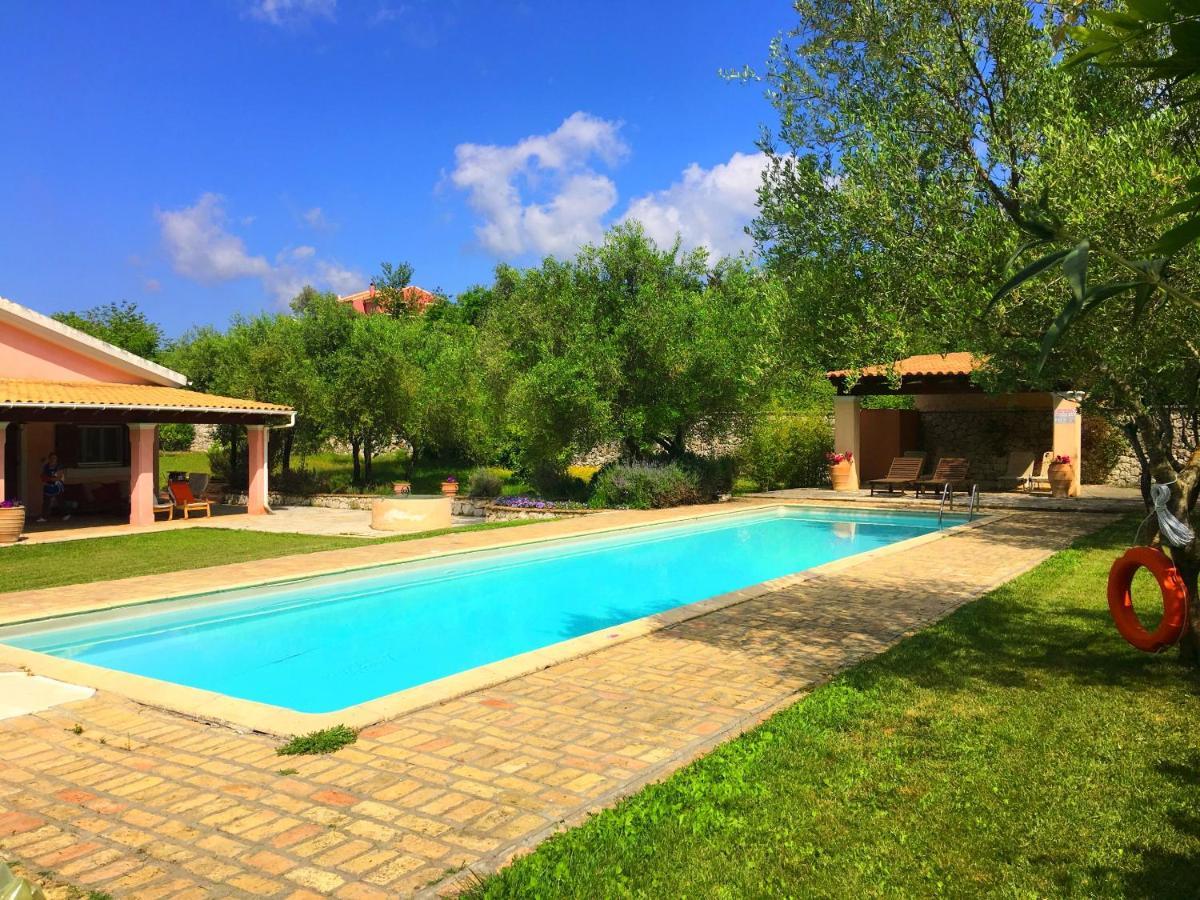 Villa Kleopatra Poulades Ngoại thất bức ảnh