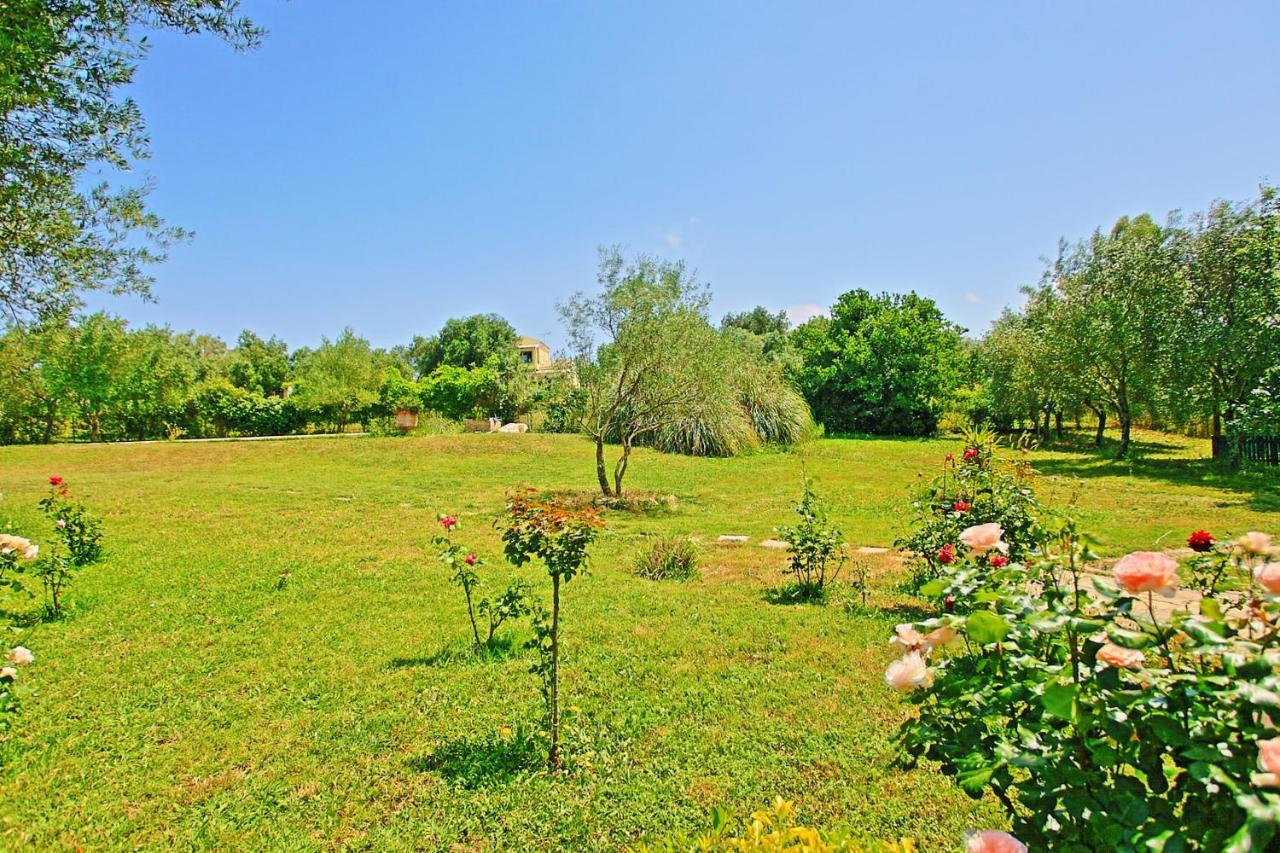 Villa Kleopatra Poulades Ngoại thất bức ảnh